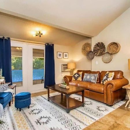 Boho Lakefront Condo With Stunning Views! Hawes Exterior foto